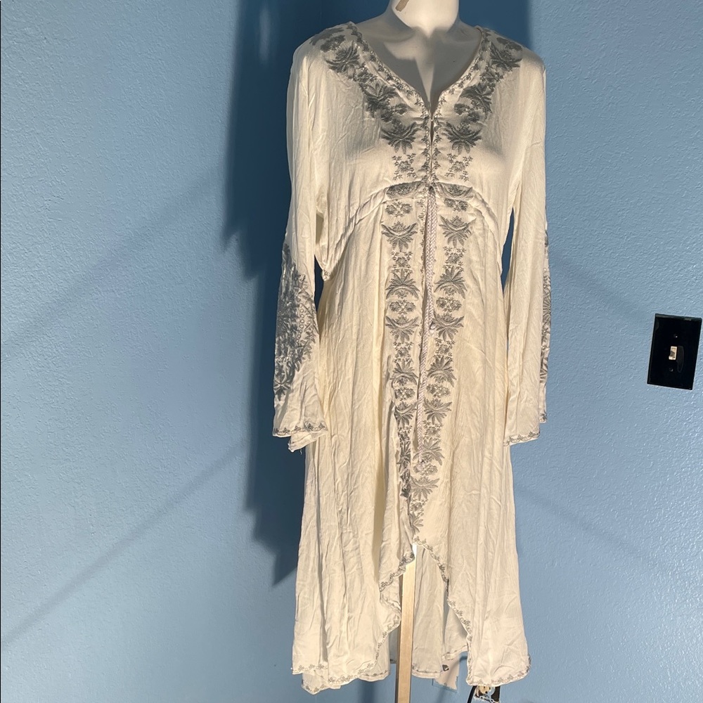 Elegant Long Sleeve White Dress with Gray Accents